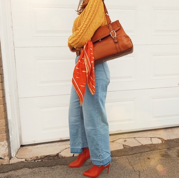 Cole Haan Trinity 04 Light Brown Shoulder Bag - Picture 2 of 11